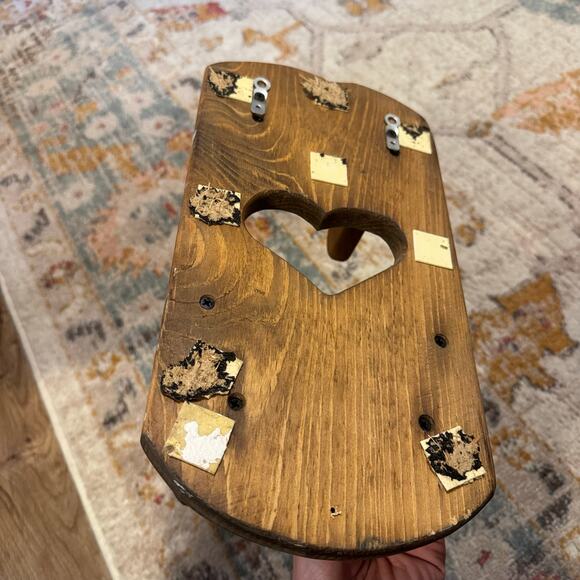 Vintage 90s Heart Wall Shelf Bathroom Iron Hair Dryer Organizer Oak Cottage Core - Picture 5 of 5